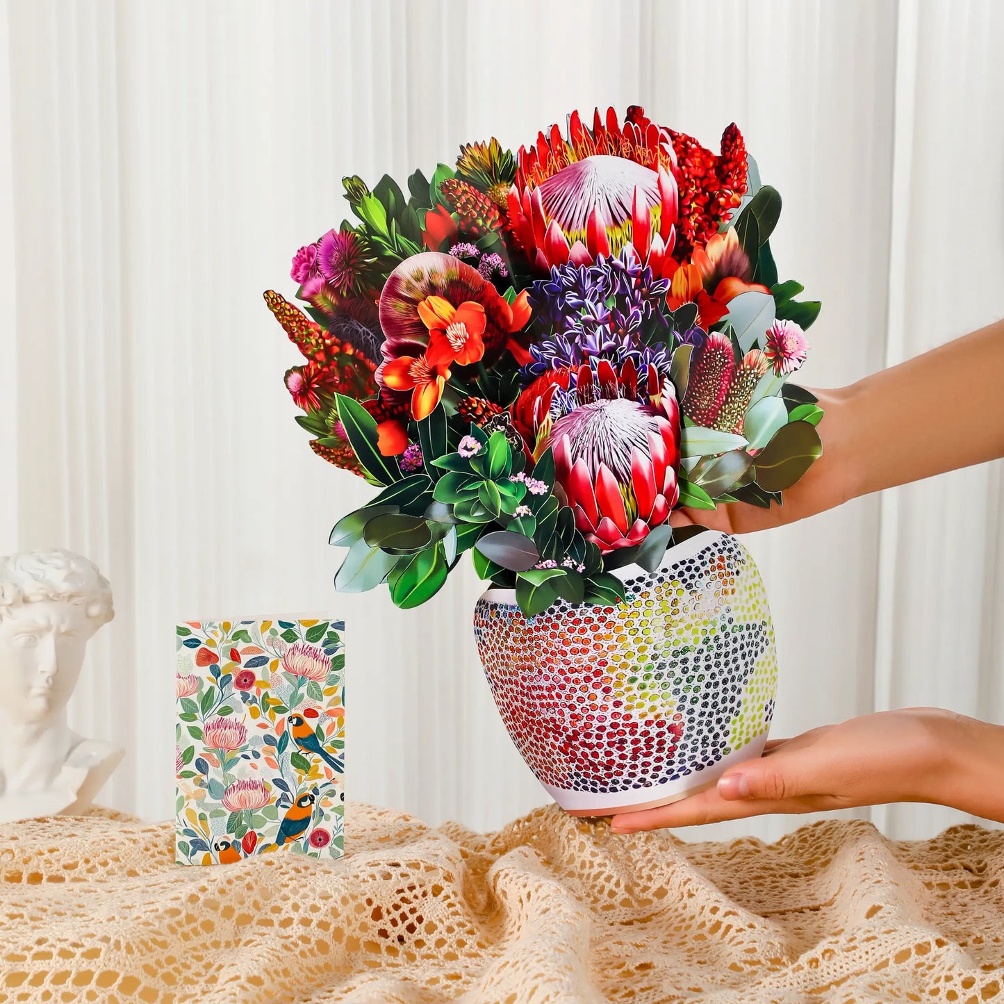 Kakadu Embrace PetalPal