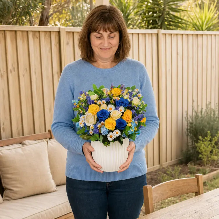 Cerulean Dream Pop-Up Bouquet PetalPal